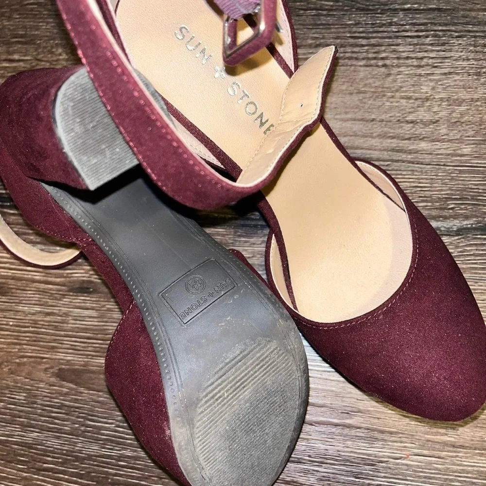 Women's Burgundy Heels - Picture 4 of 4
